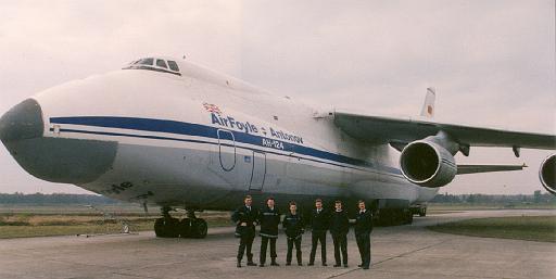 1991-04 Antonov 124-.jpg